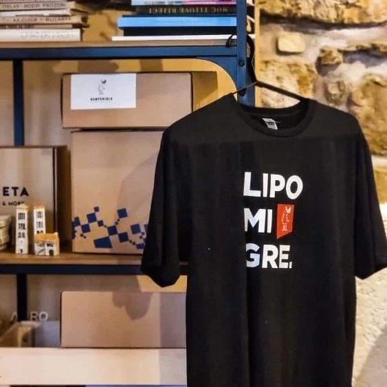 Lipo mi gre / Crna i boja kadulje